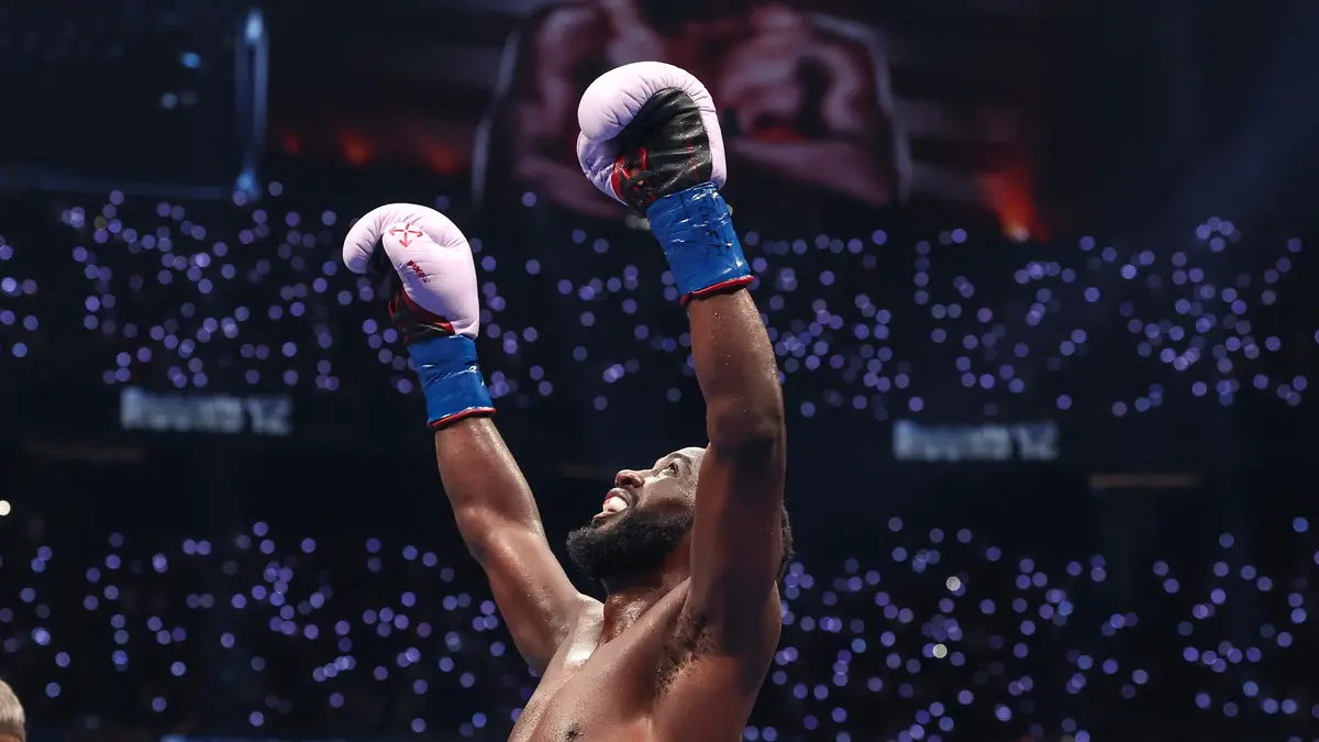 Shockwaves in Boxing Terence “Bud” Crawford Stuns Canelo Álvarez in Historic 2025 Clash!